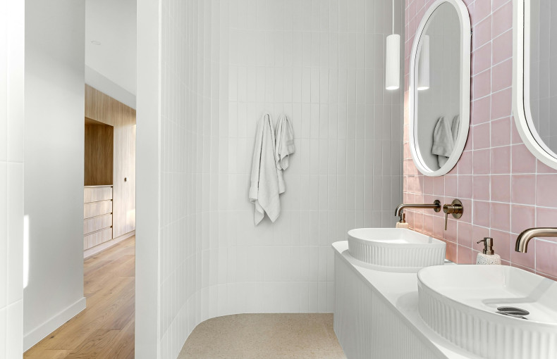 Modern Luxury Bathrooms: The Trend Defining 2025