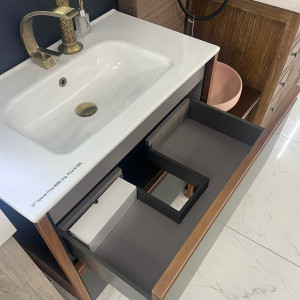 32" Freestanding Vanity Laminate Surface and White Ceramic Top